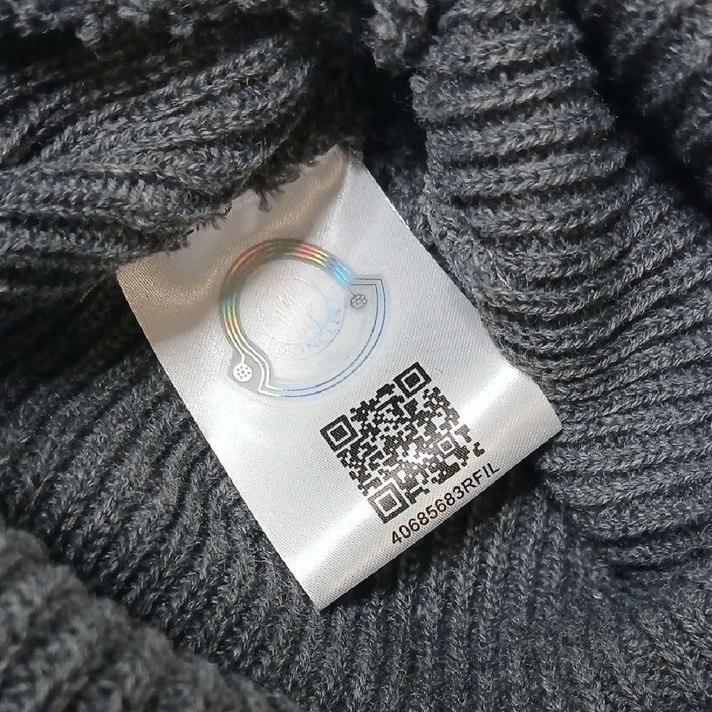 Moncler Gray Ribbed Beanie - Picture 3 of 3